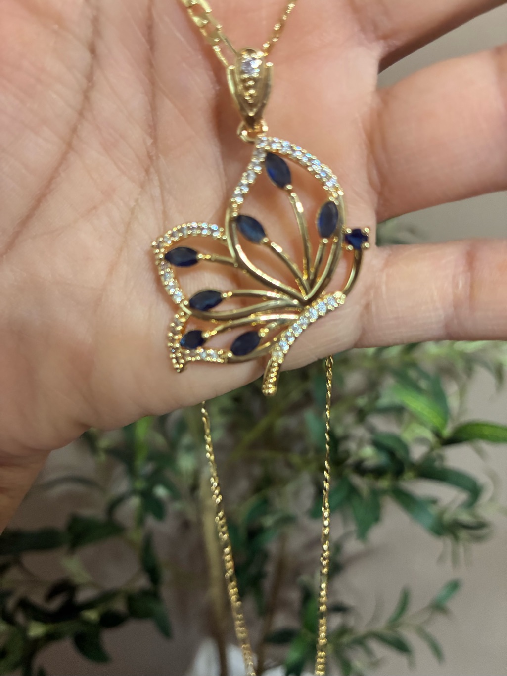 Oro Laminado 18k Gold Filled Butterfly Pendant And 22 Inch Figaro Necklace